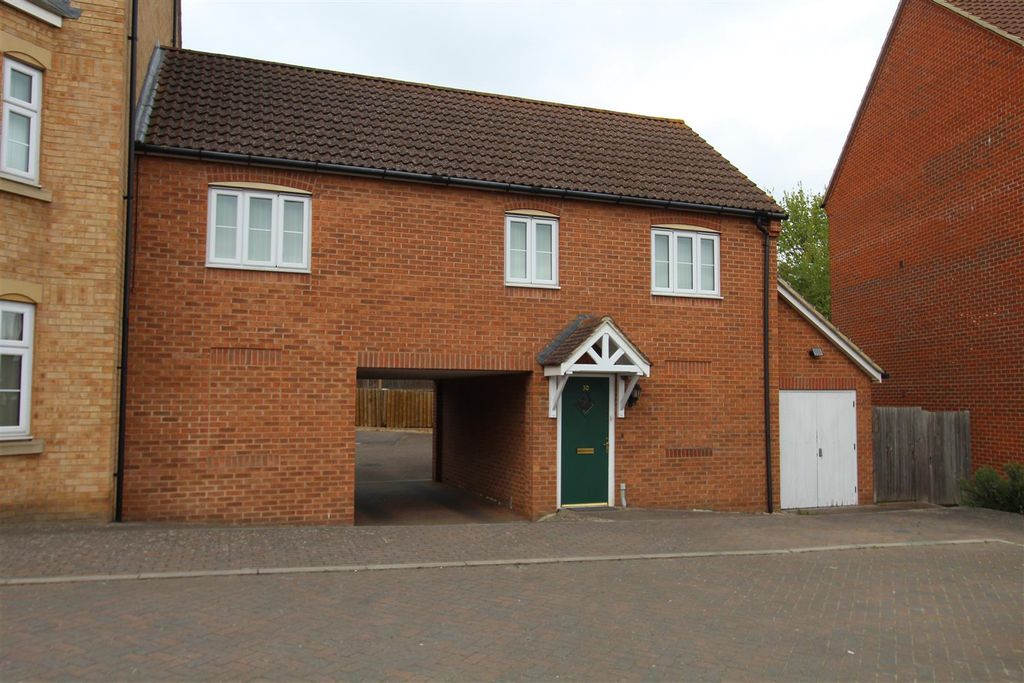 Property photo 1 of 7 Frontage