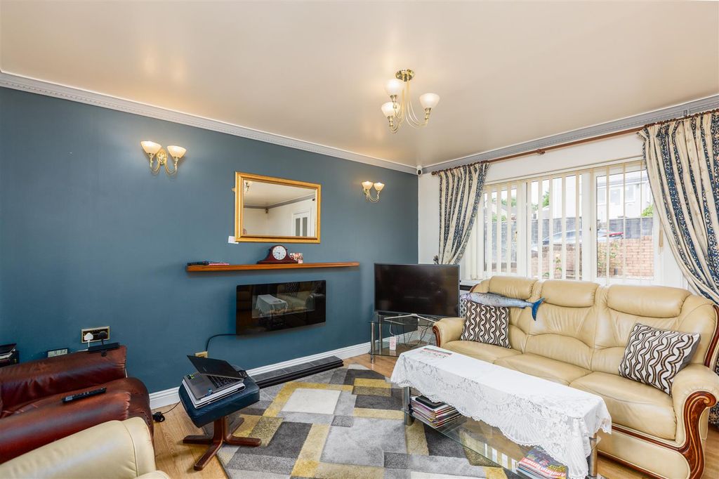 Property photo 3 of 25 Cz0A0049-Edit.Jpg
