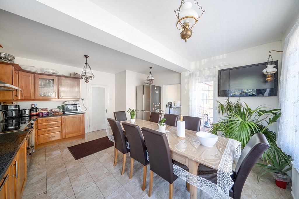 Property photo 3 of 26 1504021-16-6A7d93...