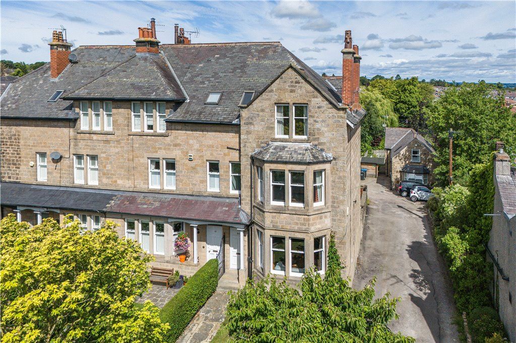 Property photo 1 of 19 64 Otley Road