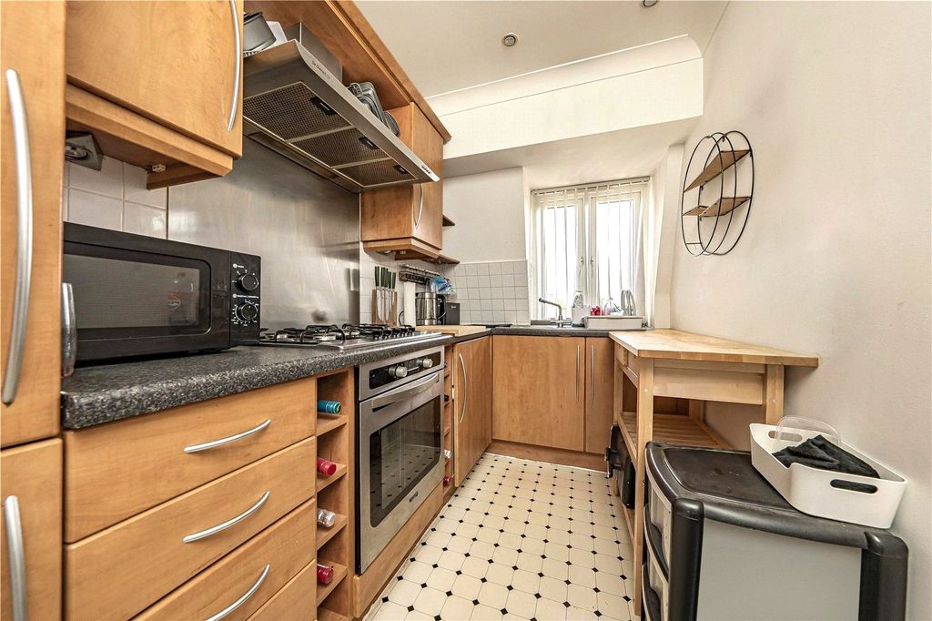 Property photo 3 of 9 Picture No. 23