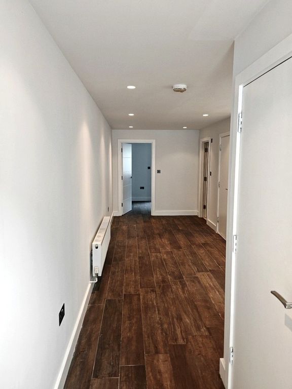 Property photo 2 of 4 Gallery