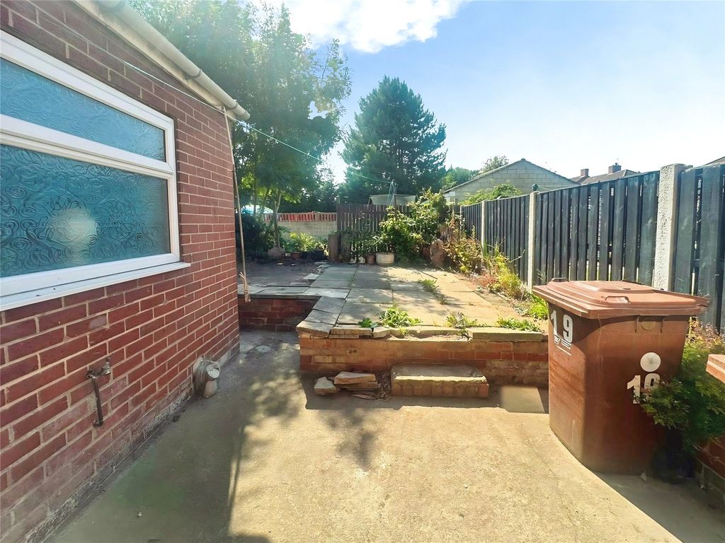 Property photo 2 of 26 Picture No. 23