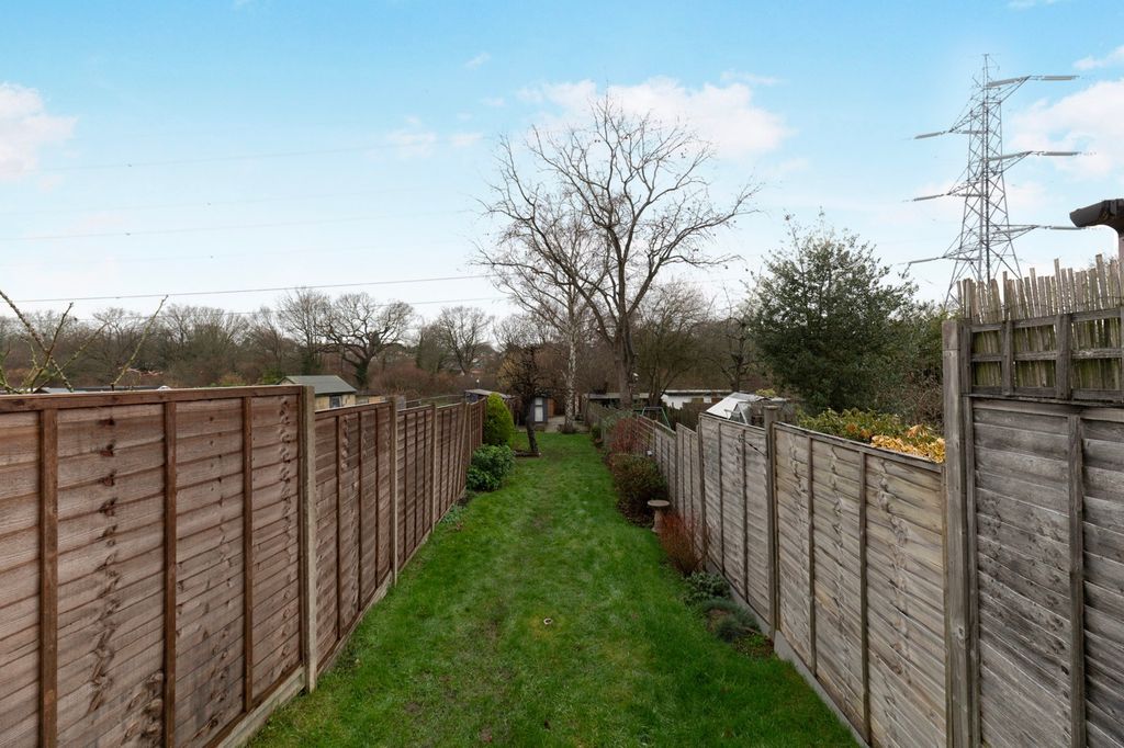 Property photo 1 of 11 Garden