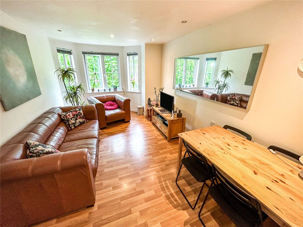 Property photo 2 of 10 Picture No. 07