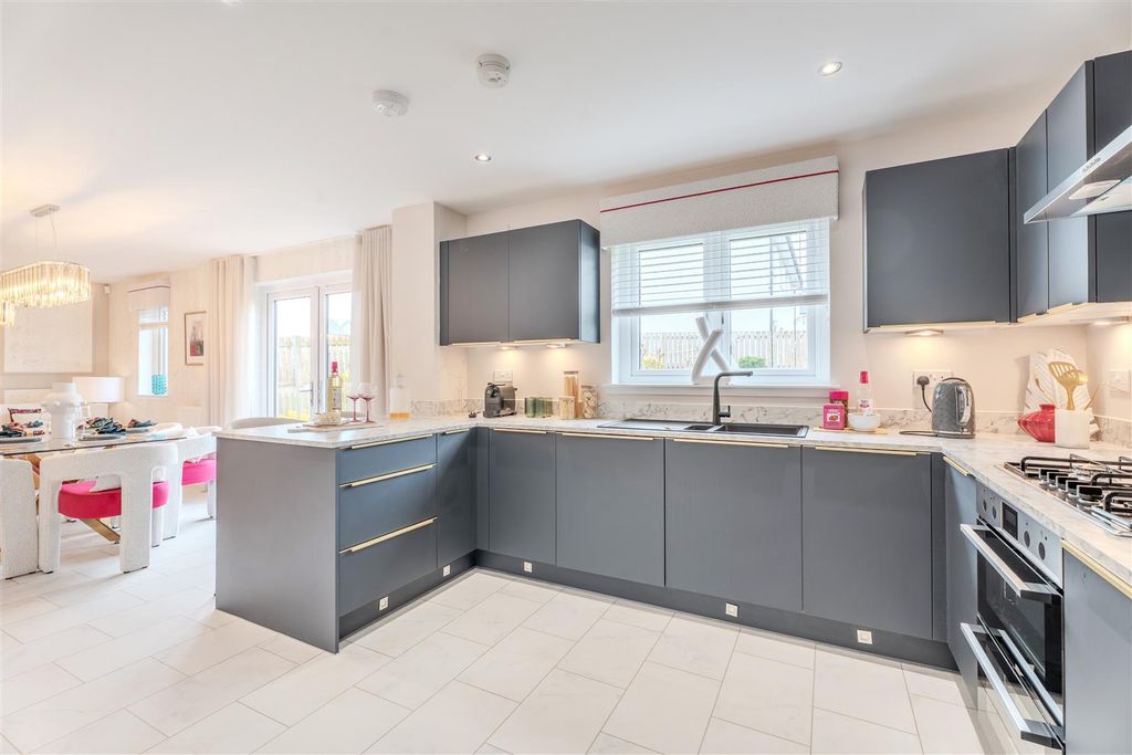 Additional image 16 of 5 bed detached house for saleLampmaker Drive, Hamilton ML3