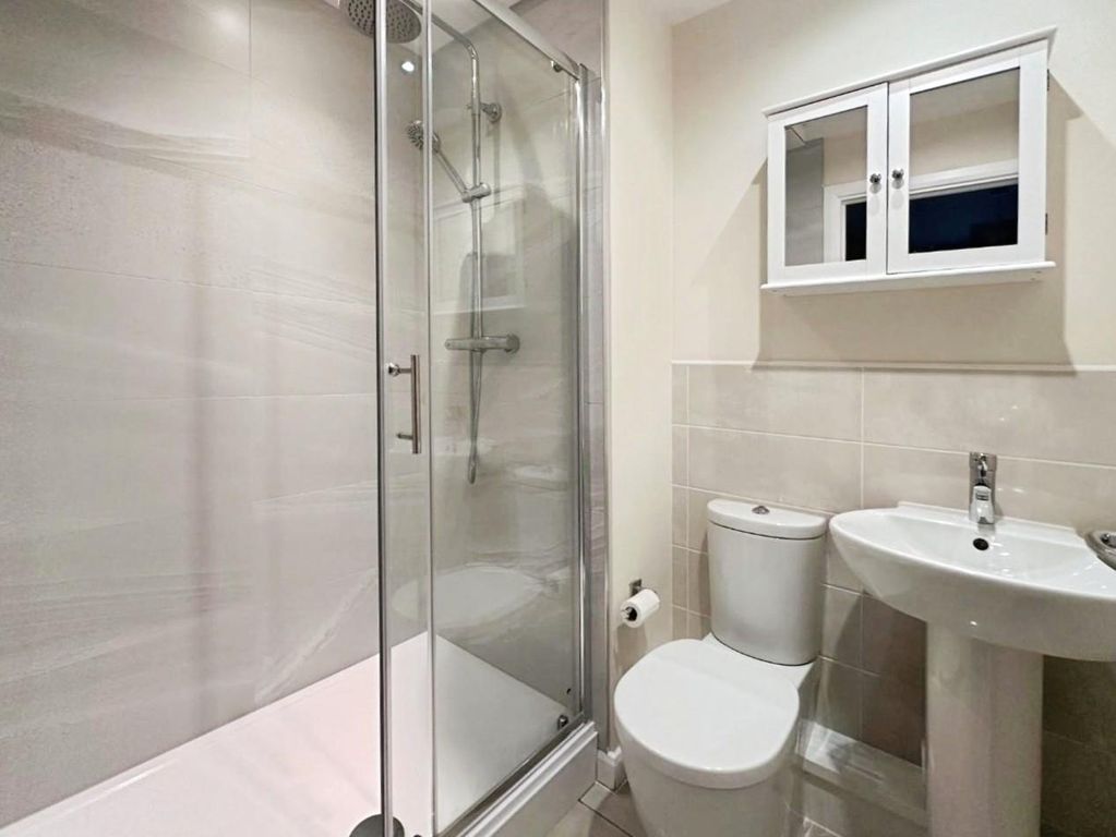 Property photo 3 of 18 5F6B7c74-En 20Suite 20Grd 20Floor.Jpg