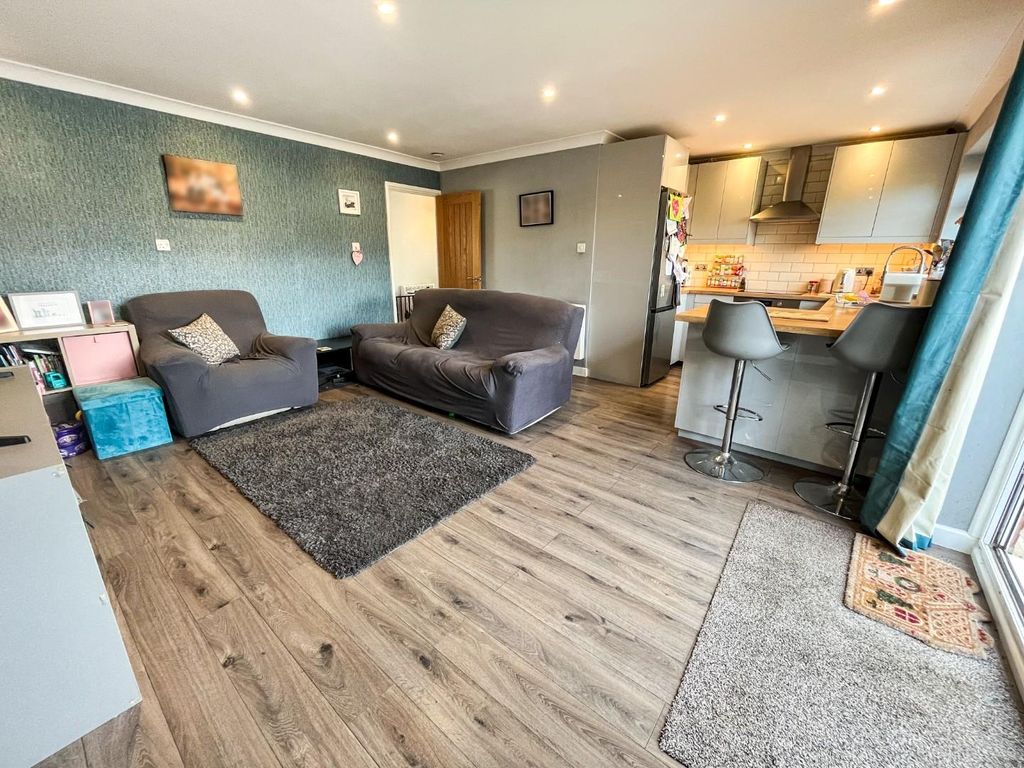 Property photo 3 of 13 Tlc_8A6198De-5897-49d6-90A5-81E27E6Db238_B6Bb205.J