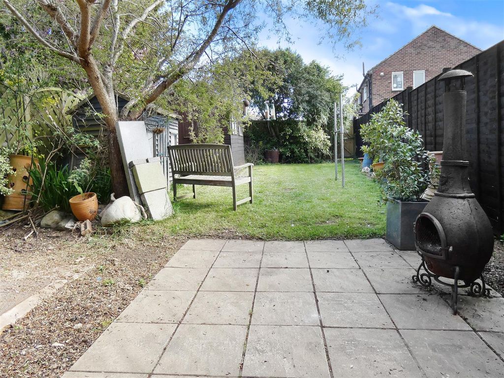 Property photo 2 of 18