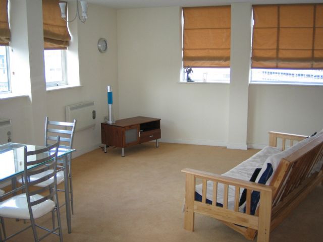 Property photo 1 of 5