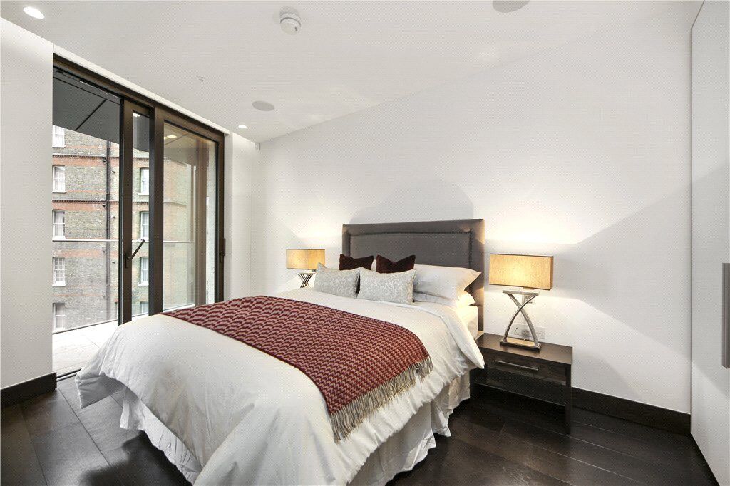 Property photo 3 of 7 Kings Gate Walk