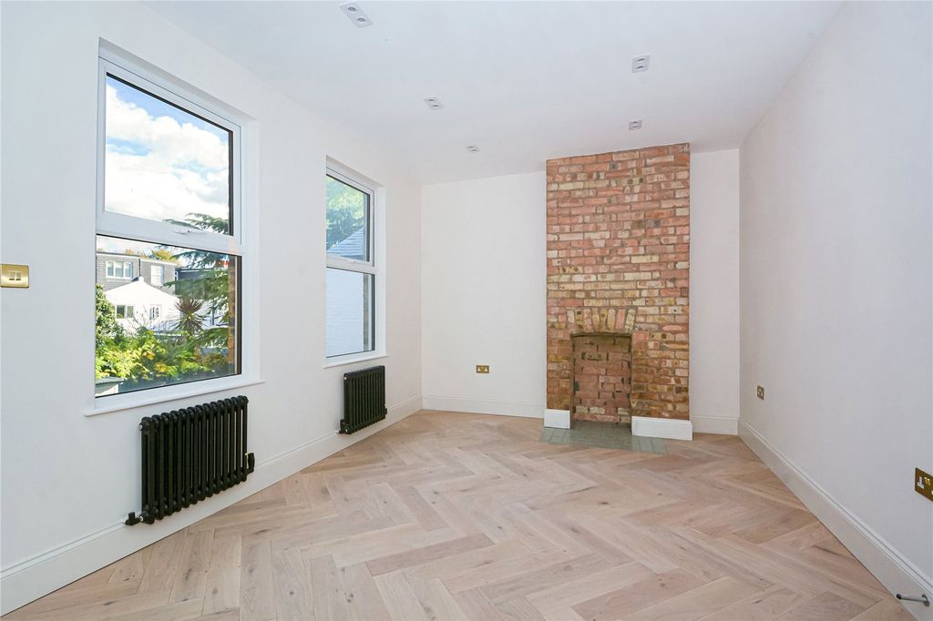 Property photo 2 of 12 Picture No. 04