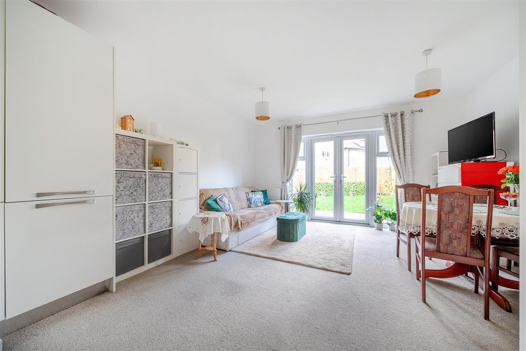 Property photo 2 of 21 1416713-11-699352c63B9F2.Jpg