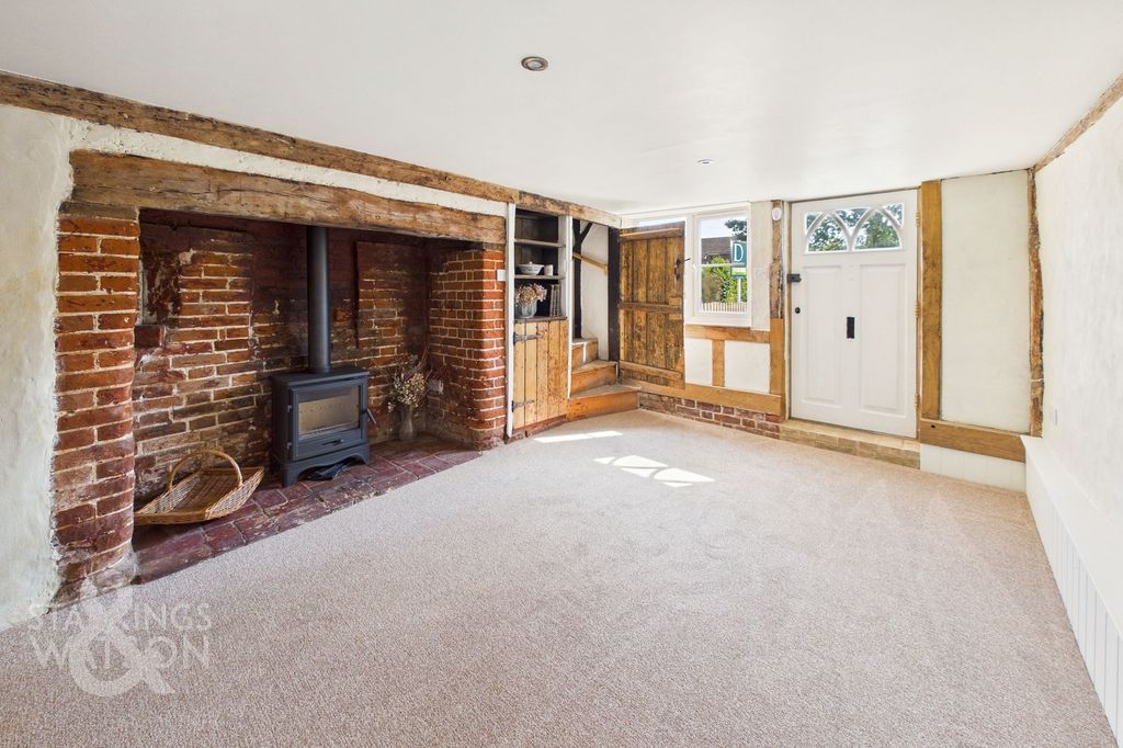 Property photo 3 of 21
