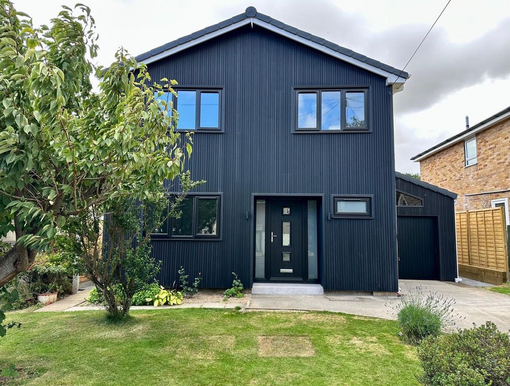 Property photo 1 of 14 External Front