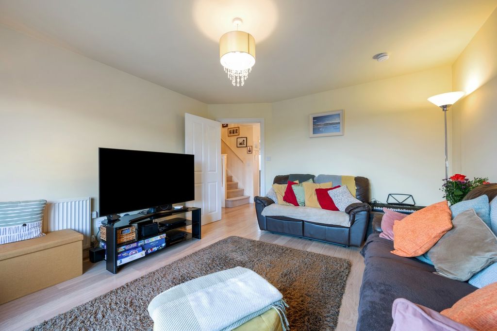 Property photo 3 of 22