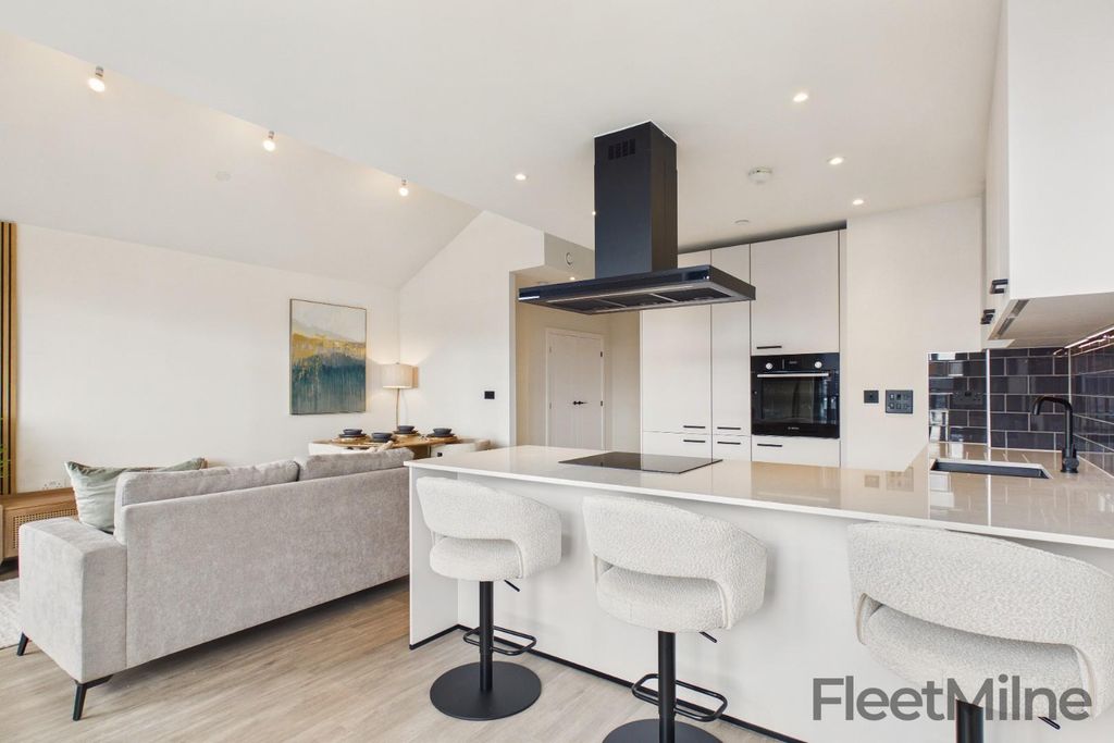 Property photo 3 of 16 Living/Kitchen Area