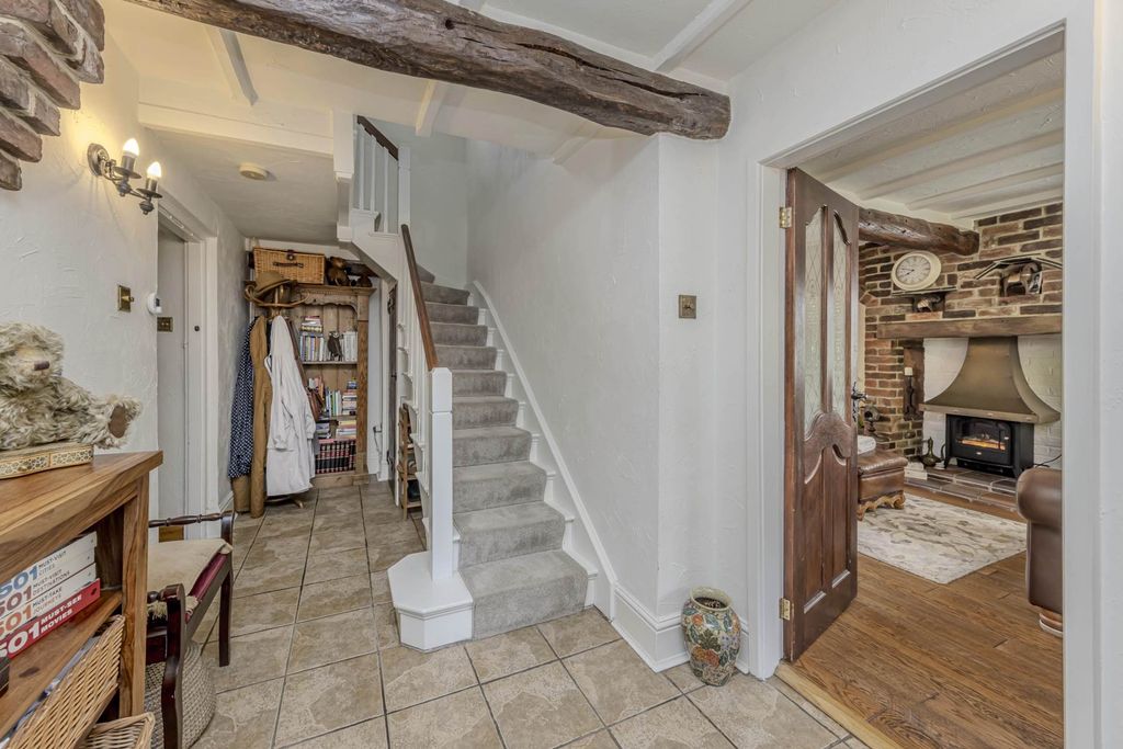 Property photo 2 of 46