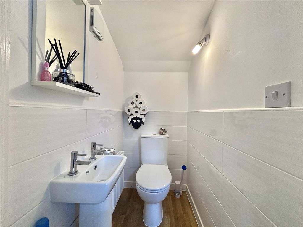 Property photo 3 of 13 Img_9037.Jpg