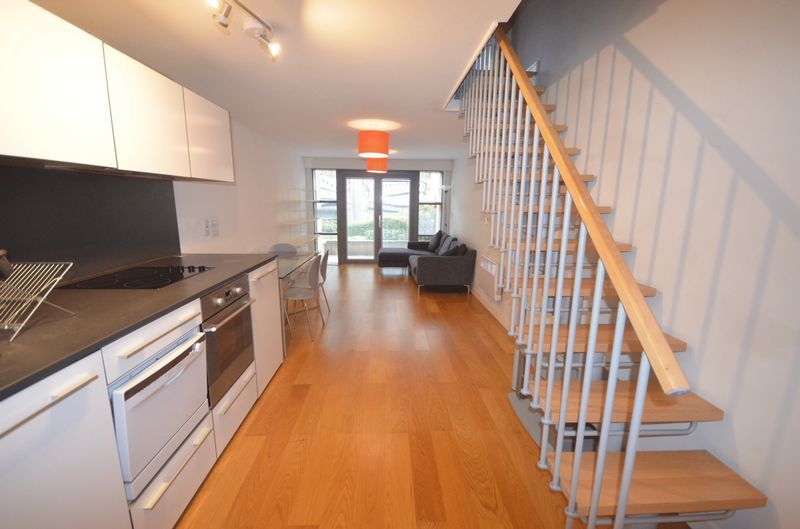 Property photo 3 of 10 Photo 8