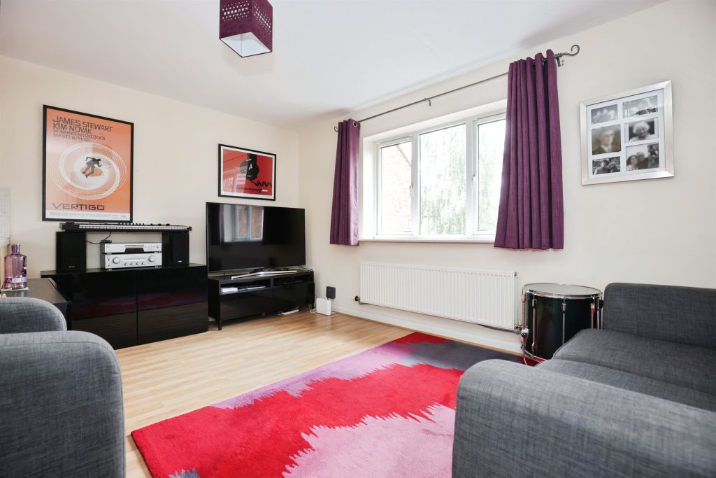 Property photo 3 of 17