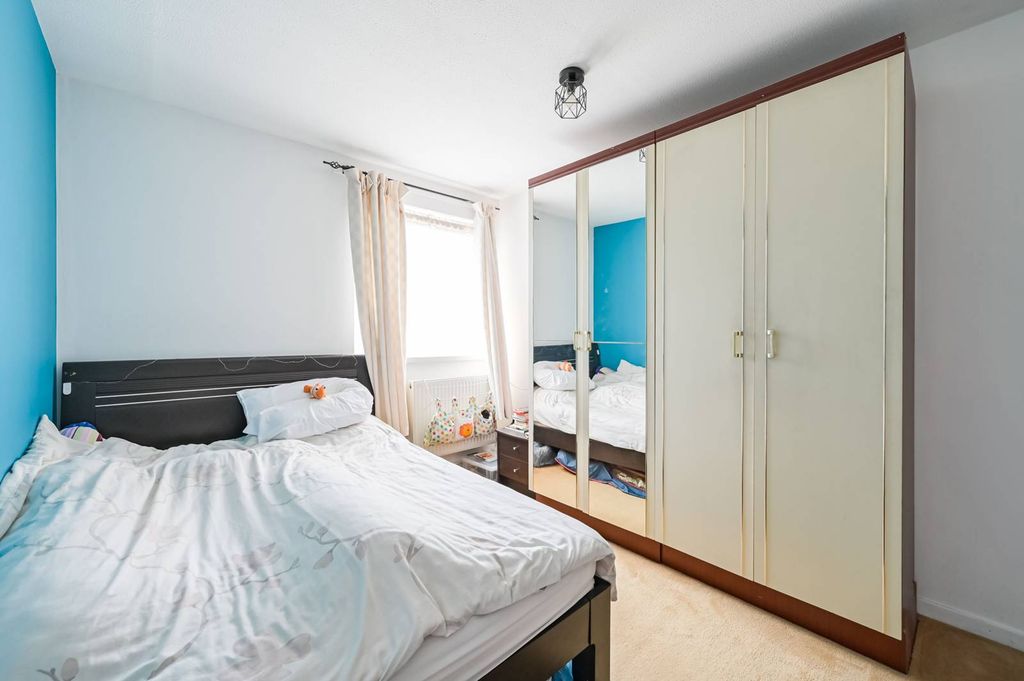 Property photo 1 of 12