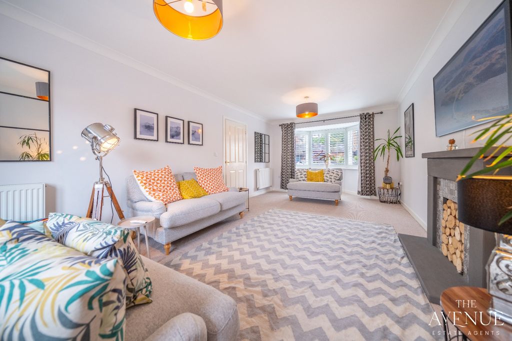 Property photo 3 of 48 4191575