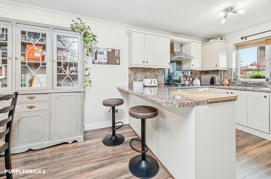 Property photo 3 of 19 Kitchen/Dining Room