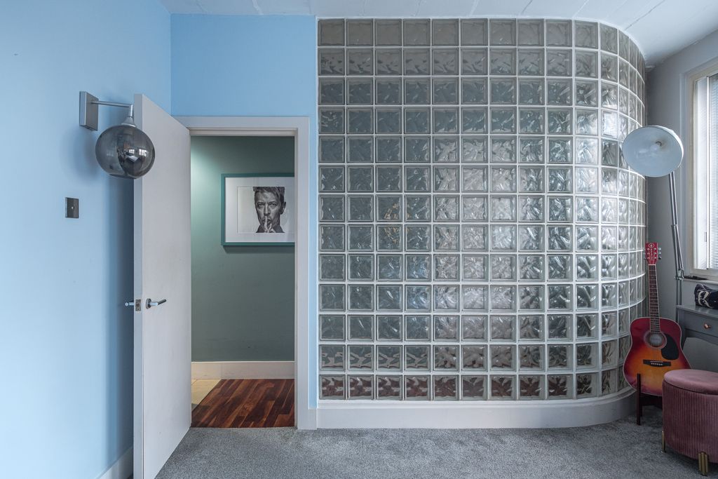 Property photo 3 of 20 Sunlight-Square-7-26_54923097569_O.Jpg