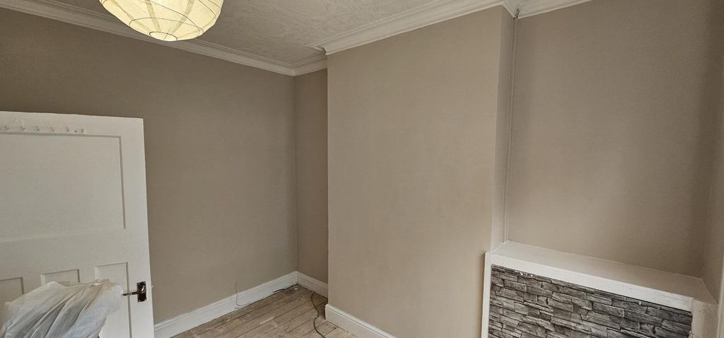 Property photo 3 of 9 Gallery