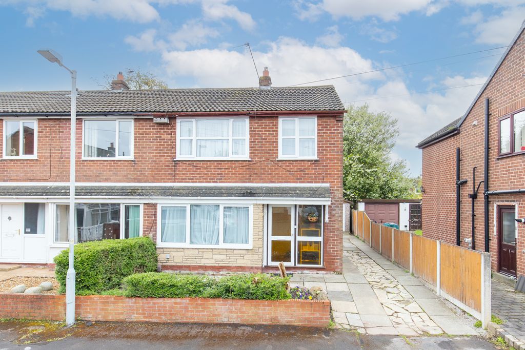 Property photo 1 of 16 Front