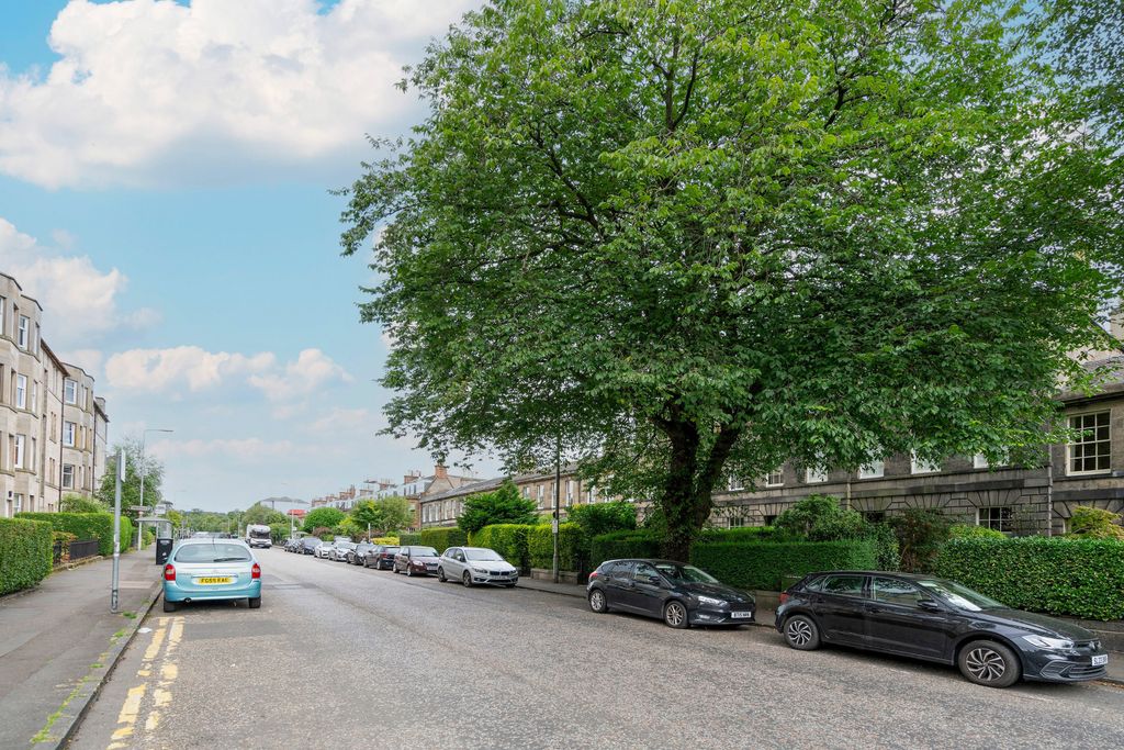 Property photo 1 of 20 Frontexterior06