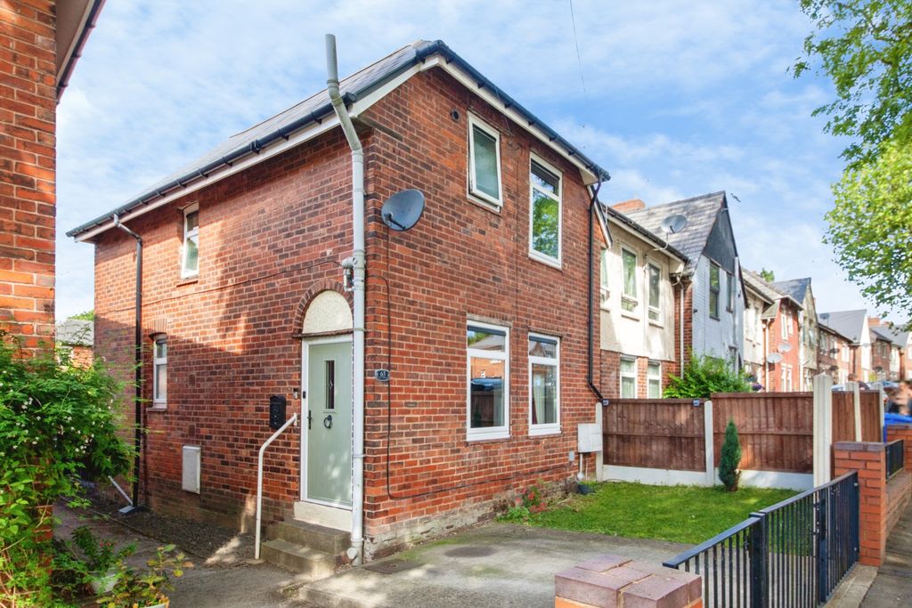 Property photo 1 of 15