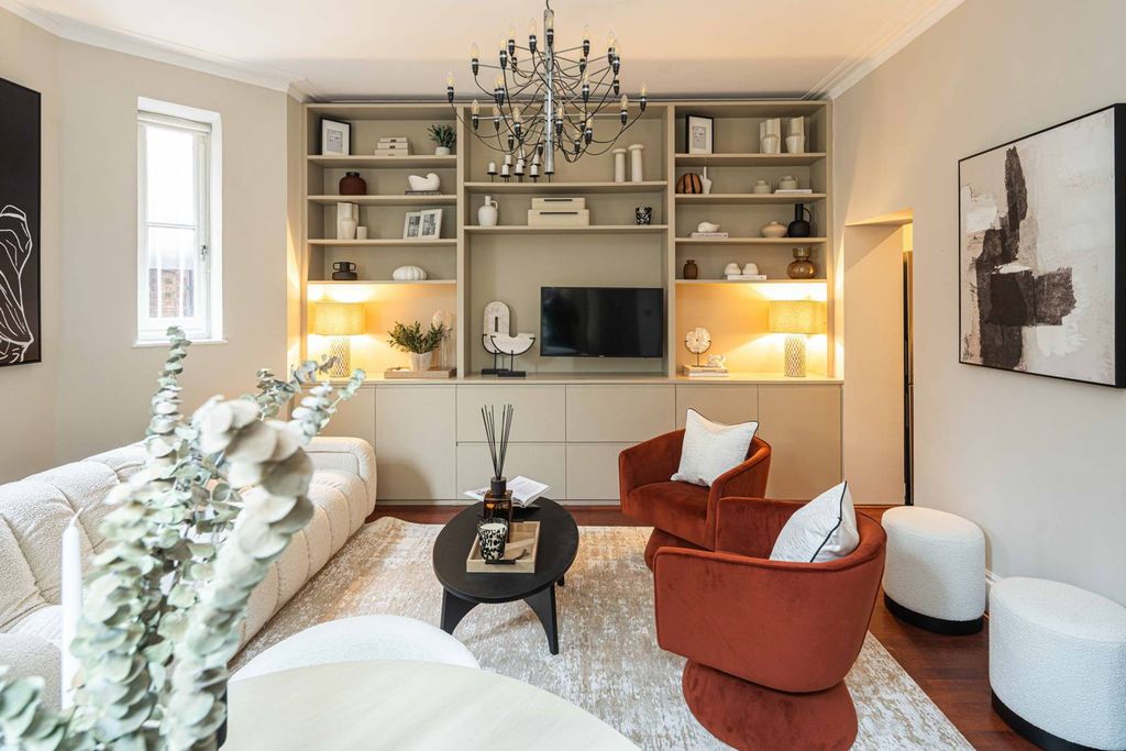 Property photo 1 of 30