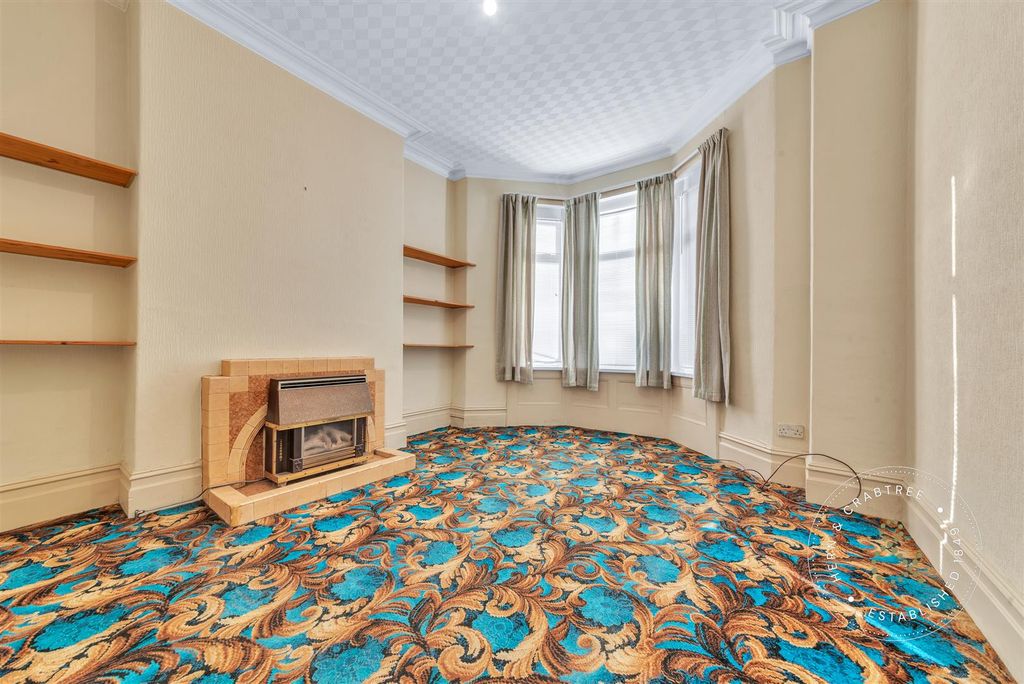 Property photo 2 of 32 De-Burgh-Street-15.Jpg