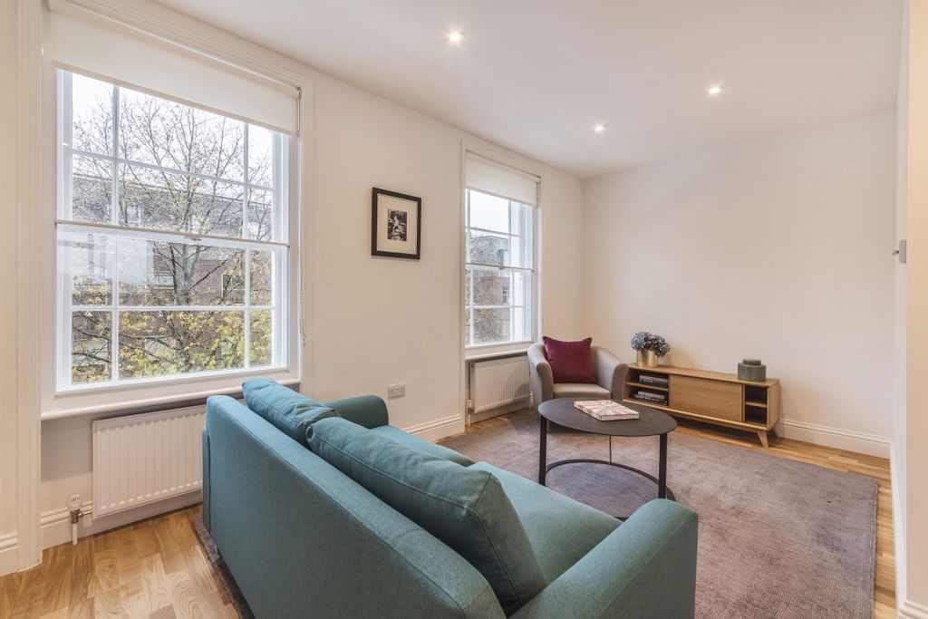 Property photo 1 of 10 M&M, Flat B, 105 ...