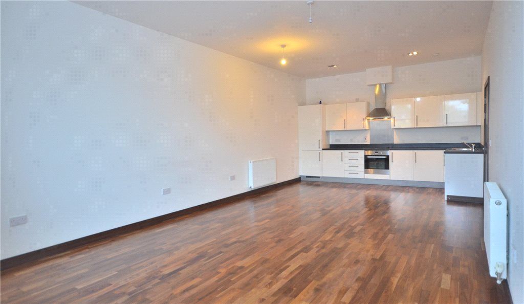 Property photo 3 of 9 Cam150354_09.Jpg