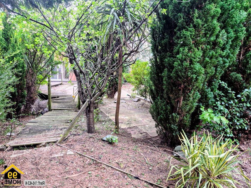 Property photo 3 of 18 Photo 2