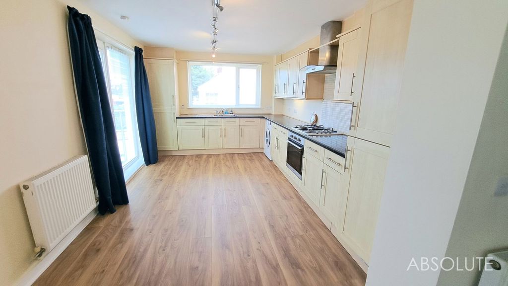 Property photo 2 of 13 Kitchen/Breakfast Room