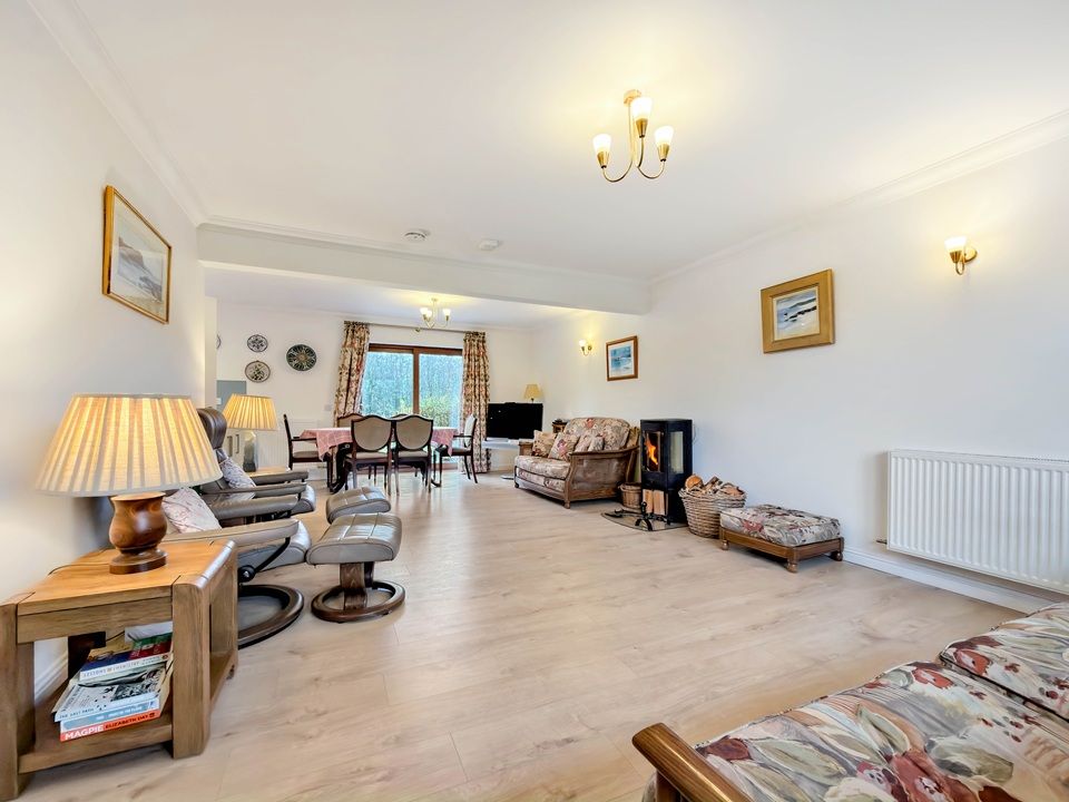 Property photo 3 of 27