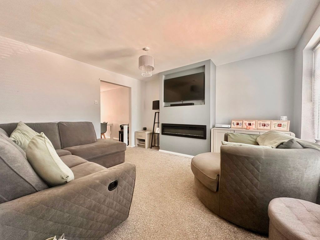 Property photo 3 of 19