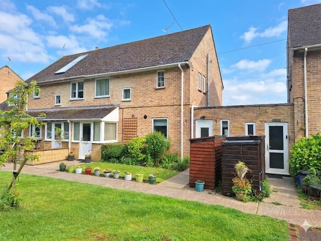 Property photo 1 of 18 69 Woodleigh.Jpg