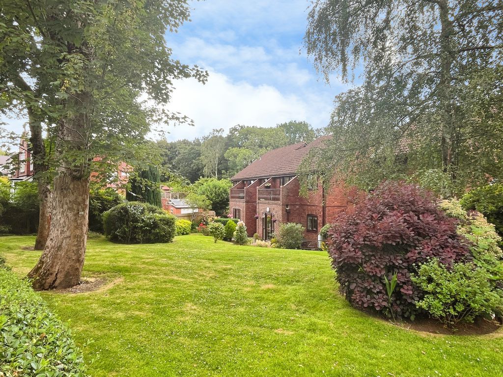Property photo 1 of 12 Communal Garden