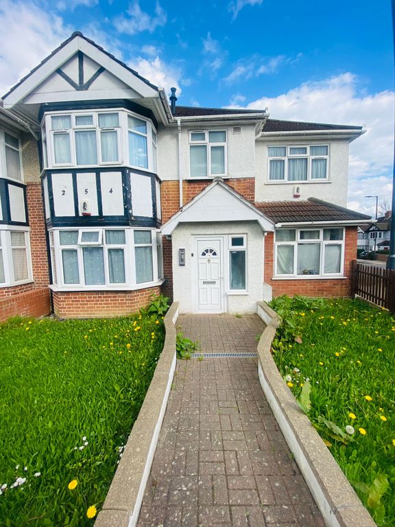 Property photo 1 of 9