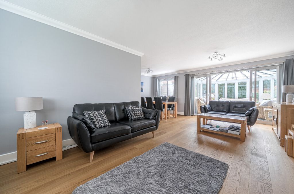 Property photo 2 of 25 1370645-16-68Fa74...