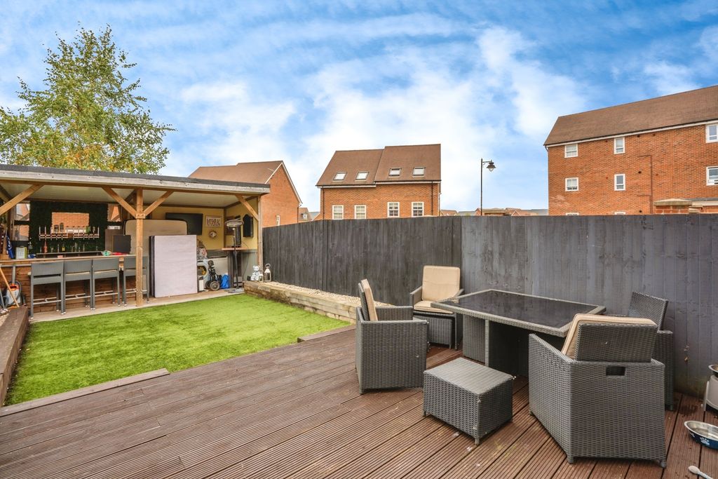 Property photo 3 of 13 Photo