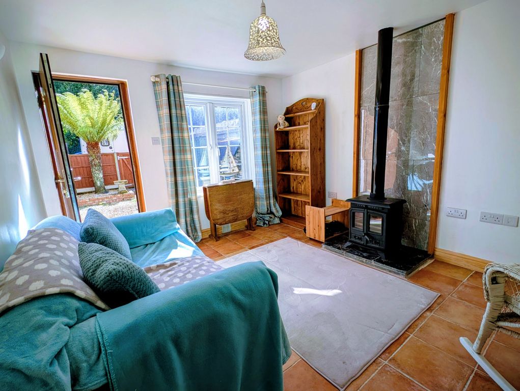 Property photo 2 of 20