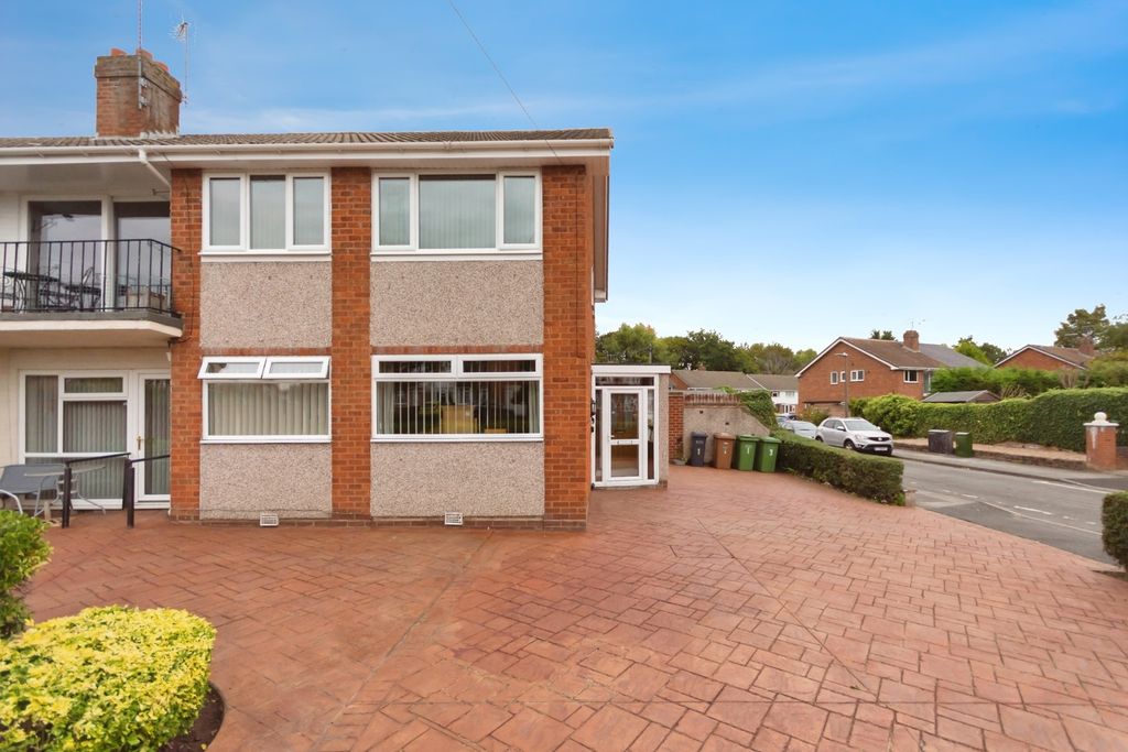 Property photo 1 of 16 Frontage