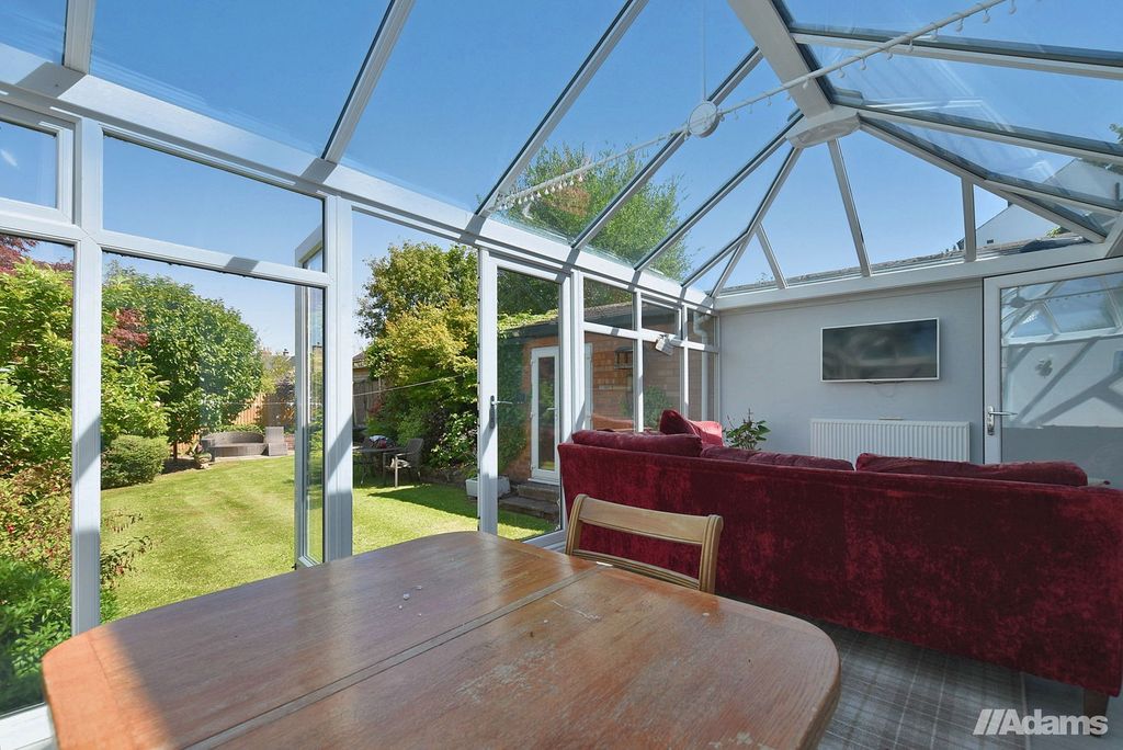 Property photo 2 of 27