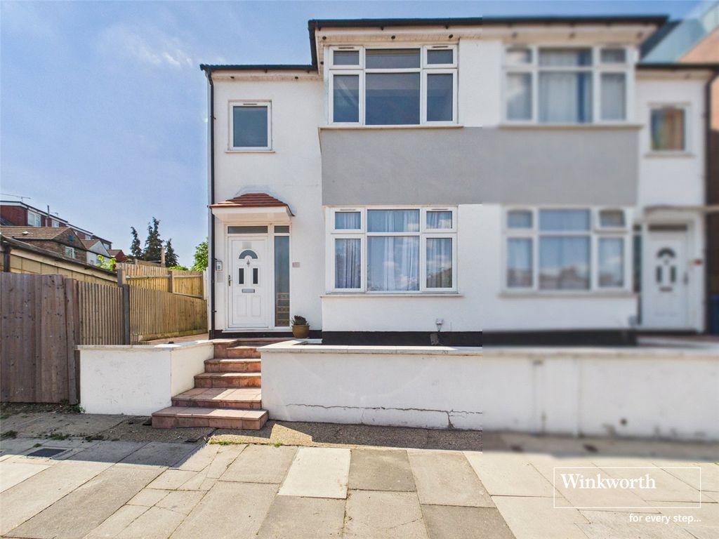 Property photo 1 of 17 External Front